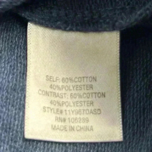 Ayla Francesca Women's XS Blue Crewneck with red hearts Sweatshirt Casual - Picture 8 of 9